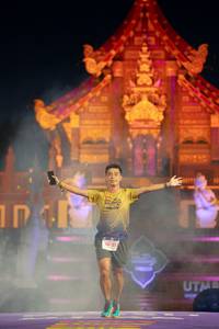 BIB: 4005, 000, 213
                            <button type="button" onclick="openModal(22468393)" class="btn btn-primary btn-sm float-right btn-popup" data-toggle="modal" data-target=".modal-high-quality">
                        <i class="fas fa-shopping-cart"></i> Add to Cart
                    </button>
                                            <button type="button" onclick="isThisMe(22468393, true)" class="btn btn-success btn-sm float-right btn-popup btn-isme hidden" data-toggle="tooltip" data-placement="bottom" title="นี่คือรูปของคุณใช่ไหม คลิกที่นี่เพื่อเอาเข้าอัลบั้ม">
                        <i class="fas fa-plus"></i> Add to album
                    </button>
                    <button type="button" onclick="isThisMe(22468393, false)" class="btn btn-warning btn-sm float-right btn-popup btn-isnotme hidden">
                        <i class="fas fa-ban"></i> Remove from album
                    </button>